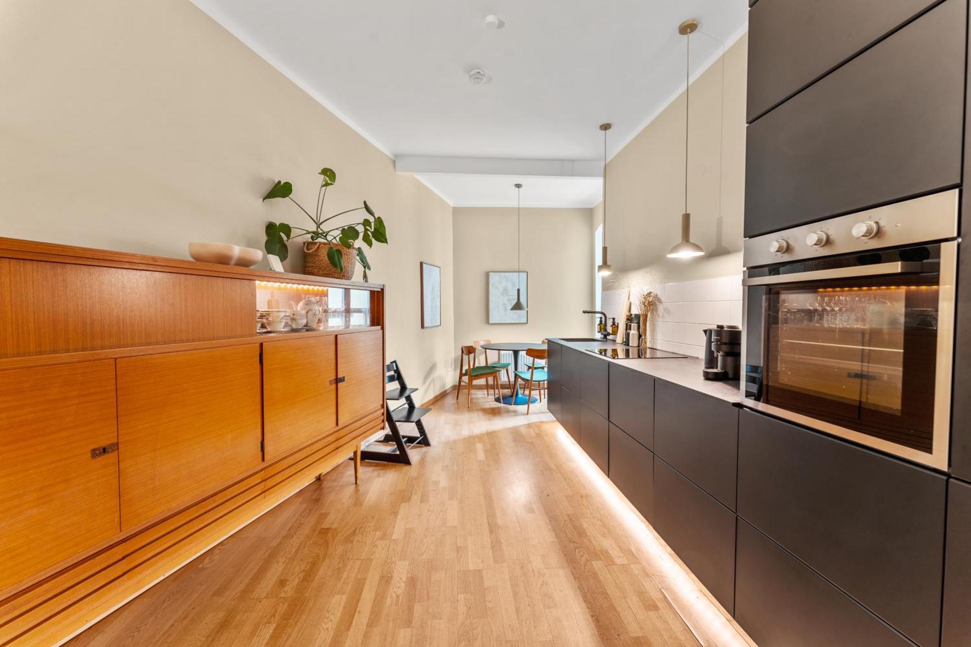 Stylish 120sqm In Berlin-mitte Appartamento