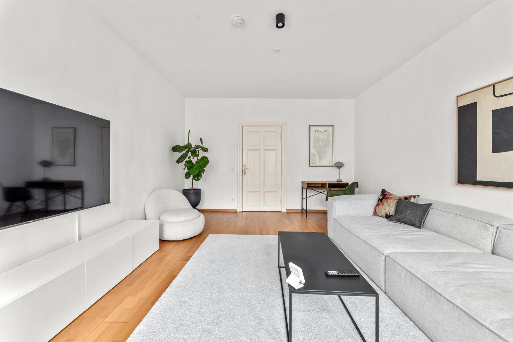 Stylish 120sqm In Berlin-mitte Berlino